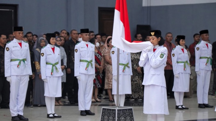Prosesi upacara pengukuhan Paskibraka Singkawang Tahun 2025