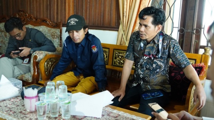KPU Singkawang melaksanakan pencocokan dan penelitian terbatas (Coktas) untuk data pemilih