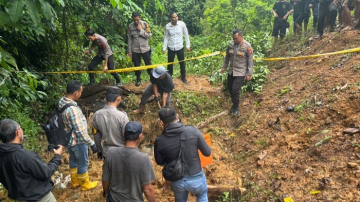 Lokasi dua penemuan jasad yang terkubur di Singkawanb