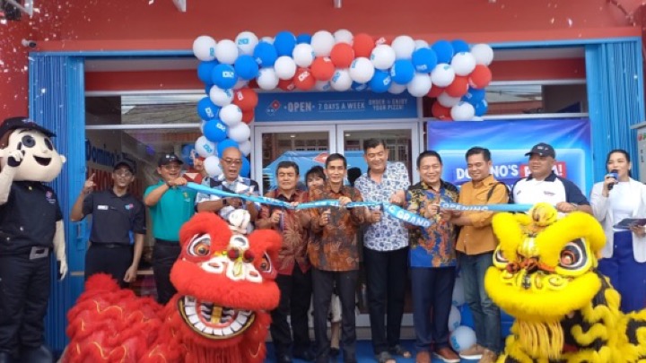 Pembukaan Gerai Domino's Pizza di Singkawang (ist)