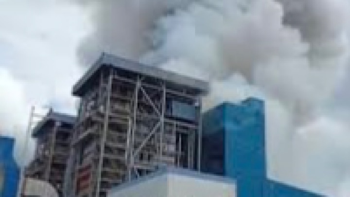 PLTU 3 Kalbar di Bengkayang terbakar, Senin (15/12/2025). Foto : ist