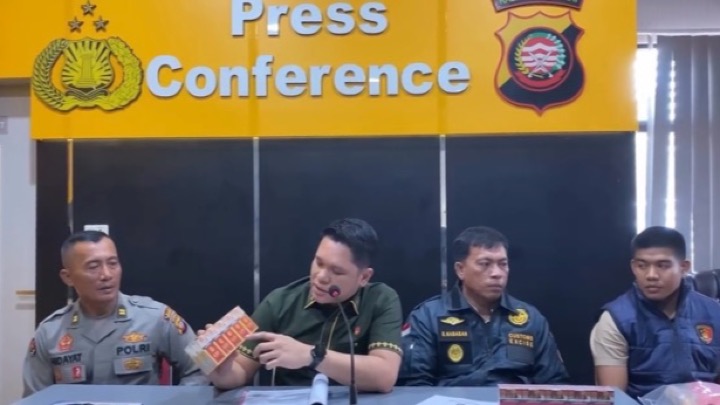 Konferensi Pers pengungkapan kasus cukai rokok di Polres Singkawang, Selasa (2/6/2026). Foto (ist)