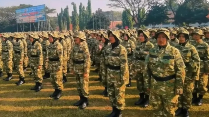 Para peserta SPPI saat menjalani latihan. Foto : Kemhan RI