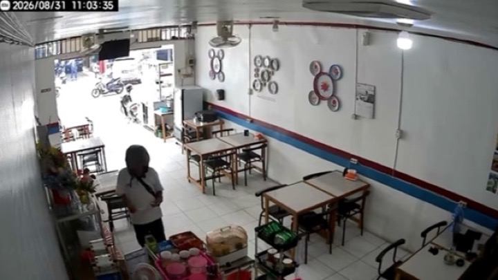 Potongan gambar oknum mengatasnamakan petugas retribusi sampah. Video : warga