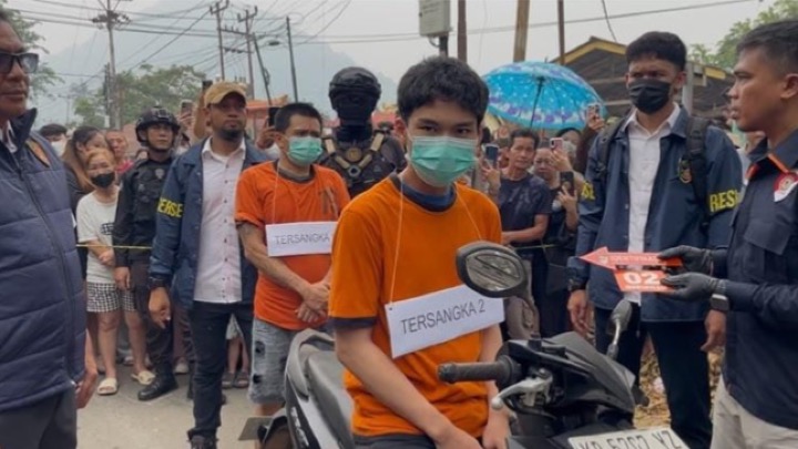 Rekontruksi kasus pembunuhan dengan senapan angin di Singkawang, Rabu (9/9/2026). Foto (ist)